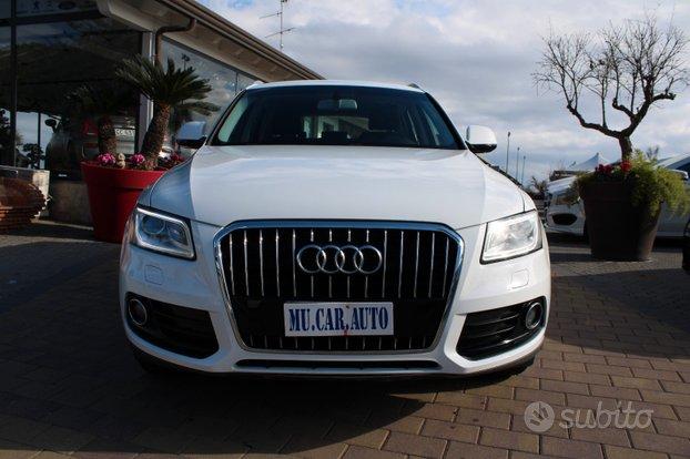 Audi Q5 2.0 tdi 150cv fari bixeno