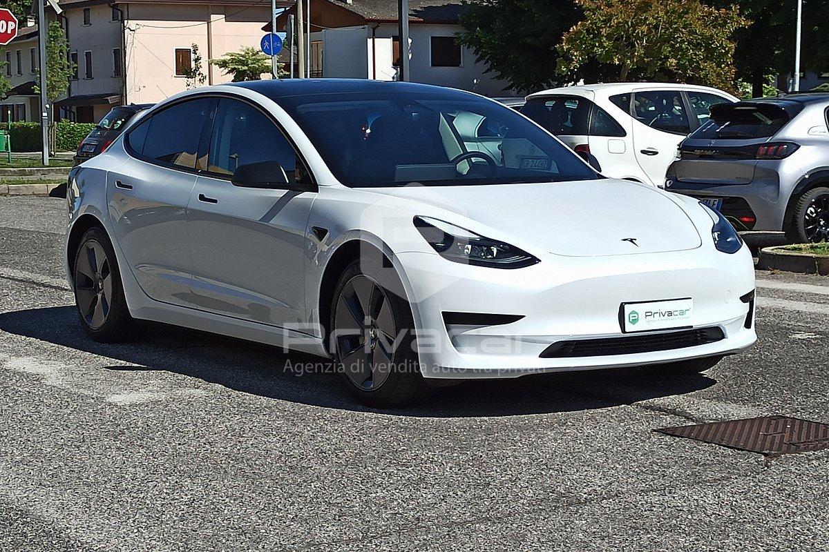 TESLA Model 3 RWD