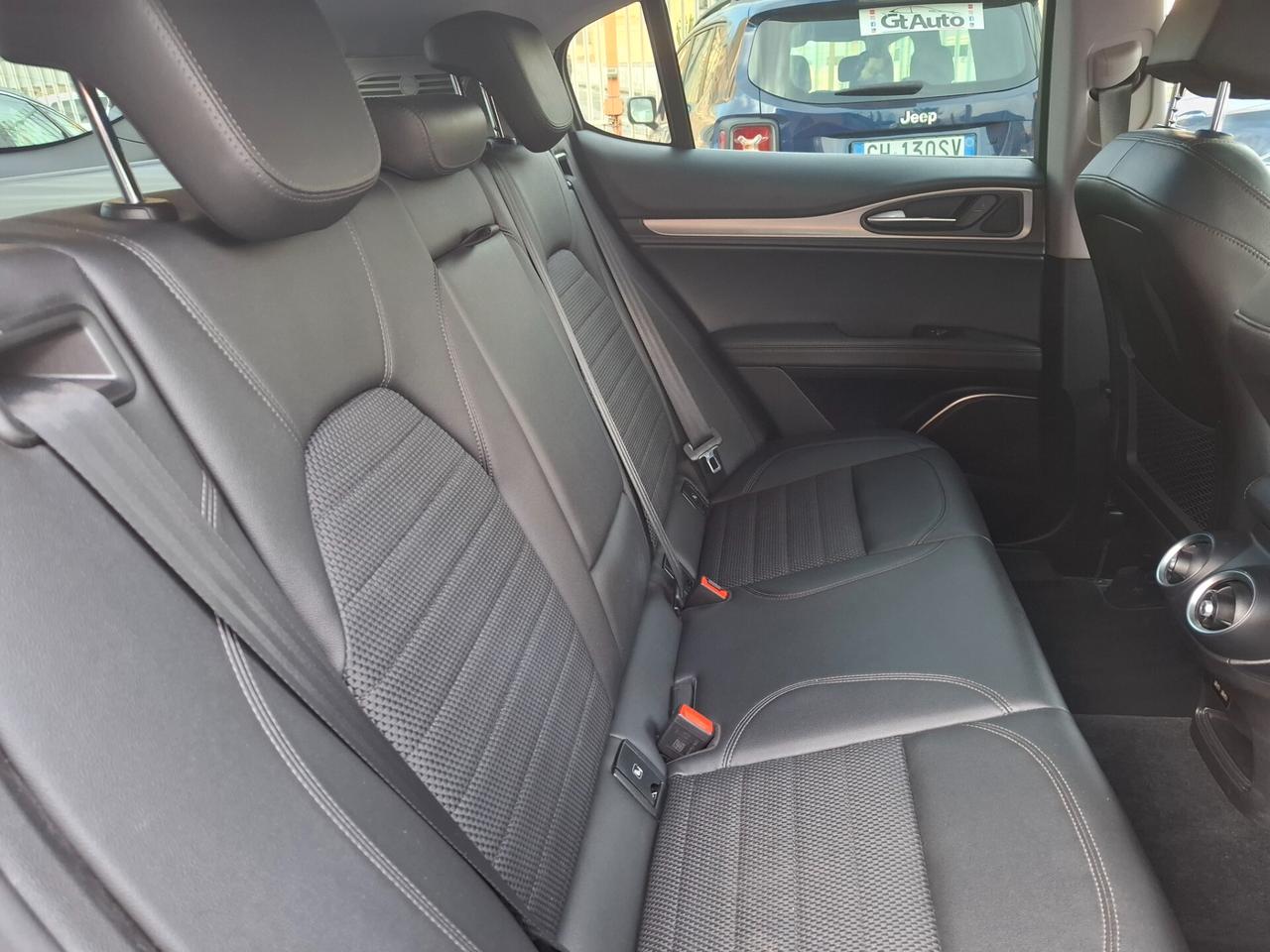 Alfa Romeo Stelvio 2.2 Turbodiesel 190 CV AT8 Q4 Sprint