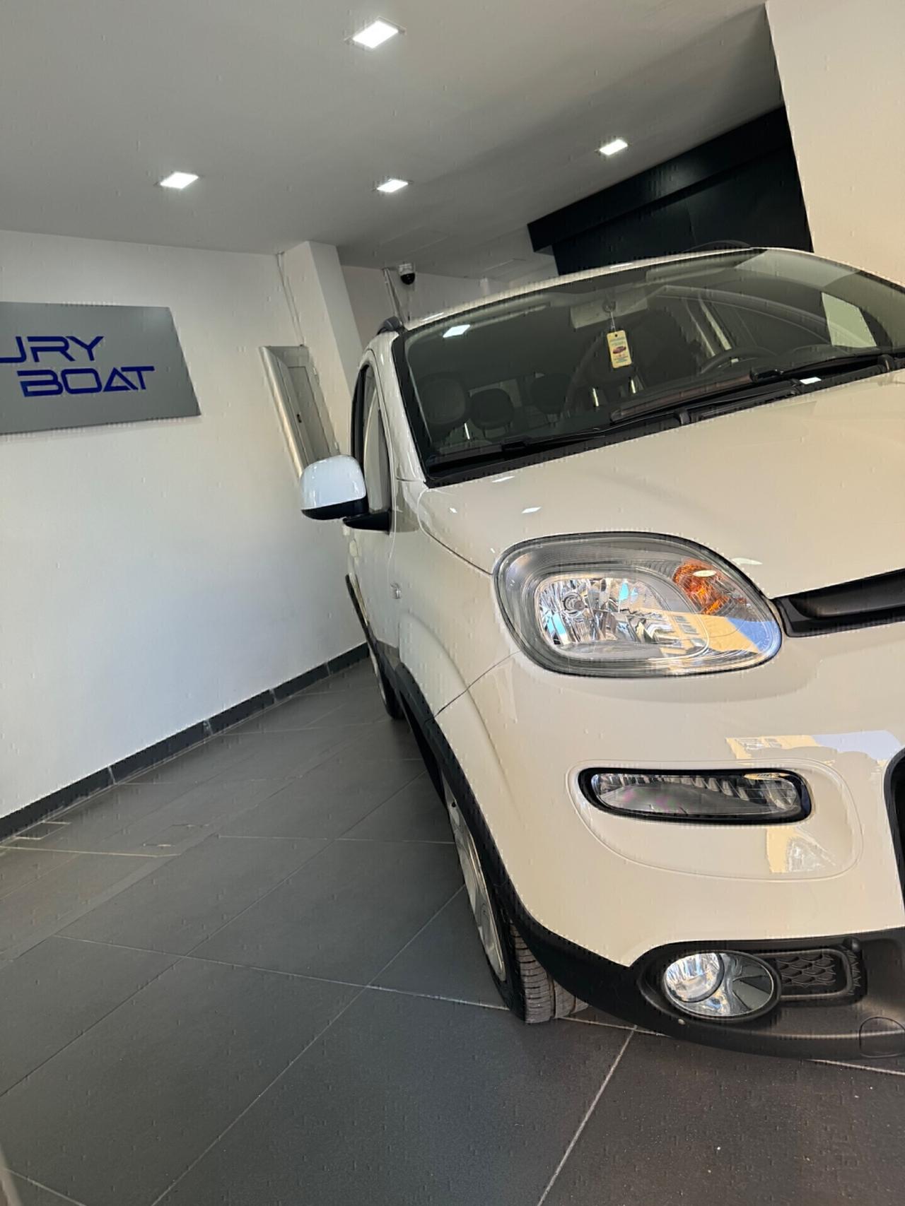 Fiat Panda 1.0 FireFly S&S Hybrid Red ADATTA PER NEOPATENTATI