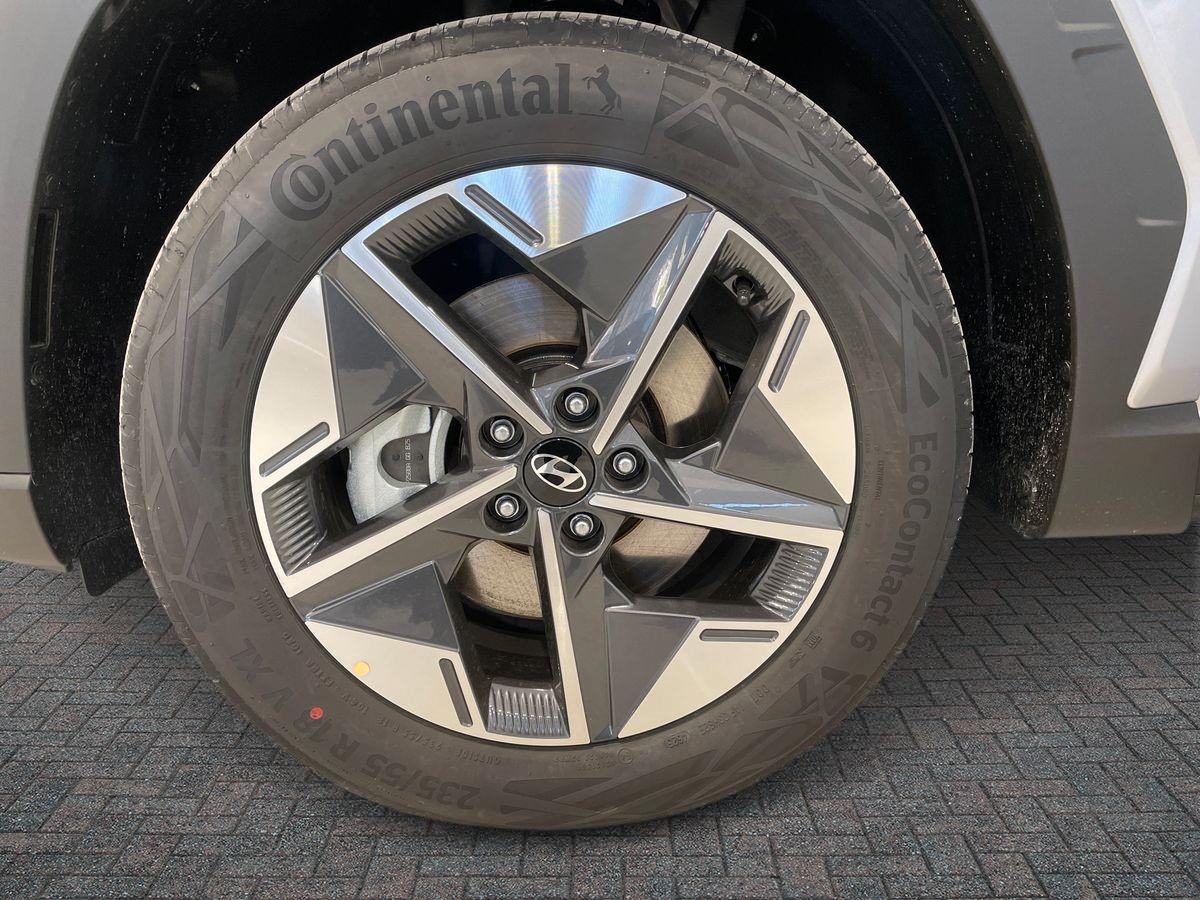 HYUNDAI TUCSON MY26 1.6HEV AT 2WD BUSINESS