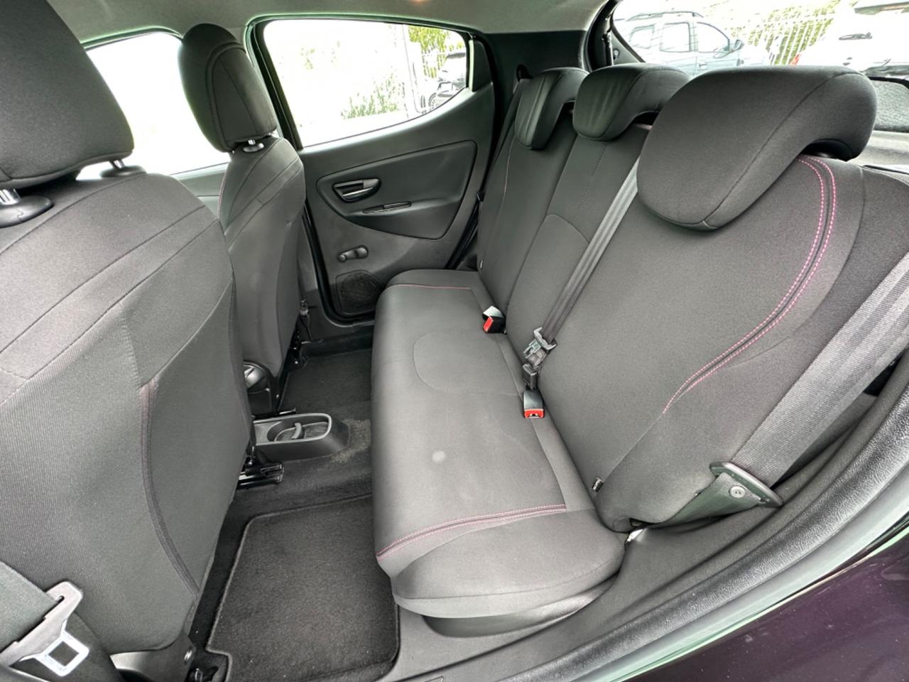 Lancia Ypsilon 1.2 Benzina 69cv Elefantino 2014