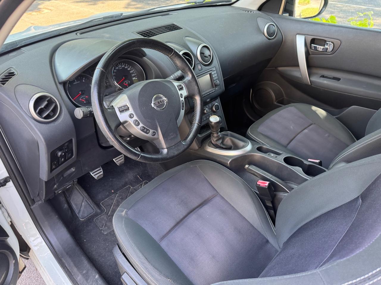 Nissan Qashqai 1.6 dCi neopaten garanzia 12 mesi