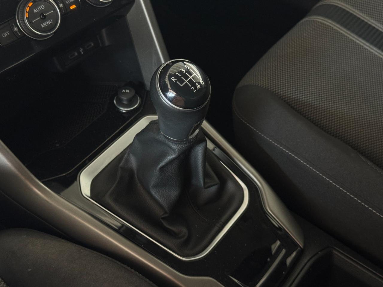Volkswagen T-Roc 1.0 tsi Style 110cv