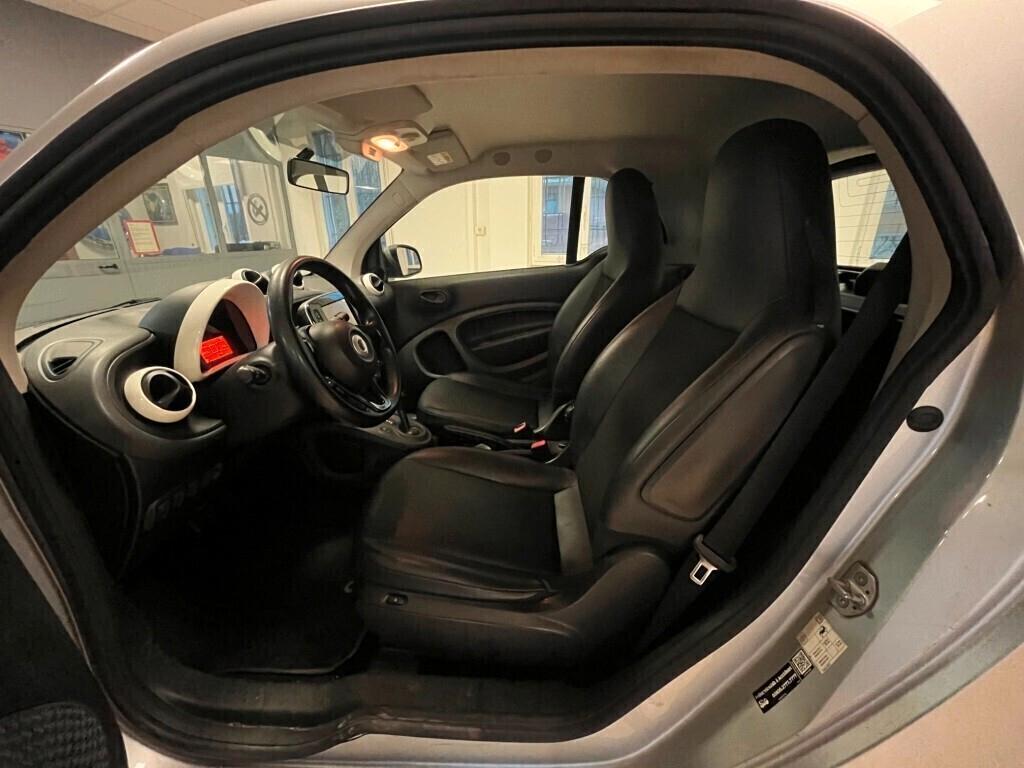 Smart ForTwo Coupe 71 Cv 1.0 Automatica Euro 6B Per Neopatentati