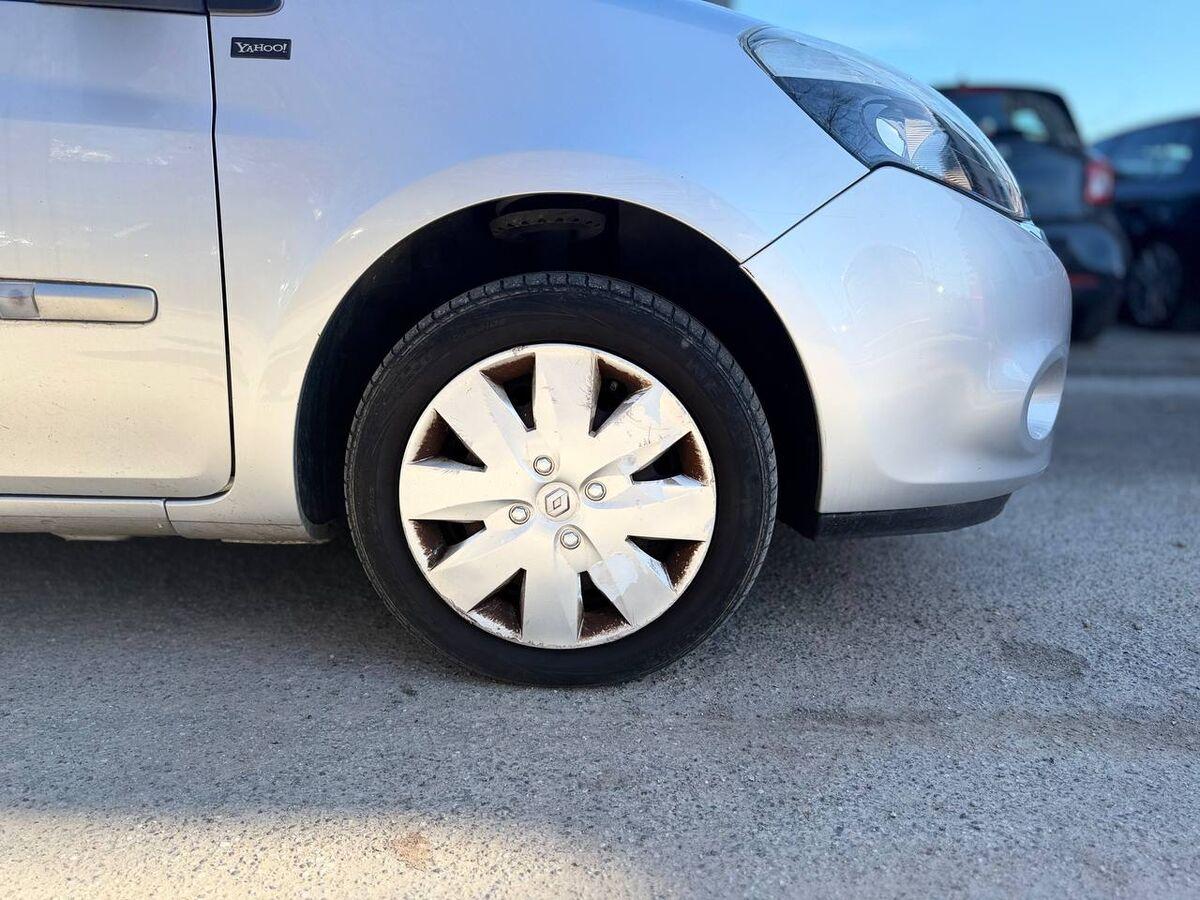 Renault Clio 1.2 16v Live! 5p