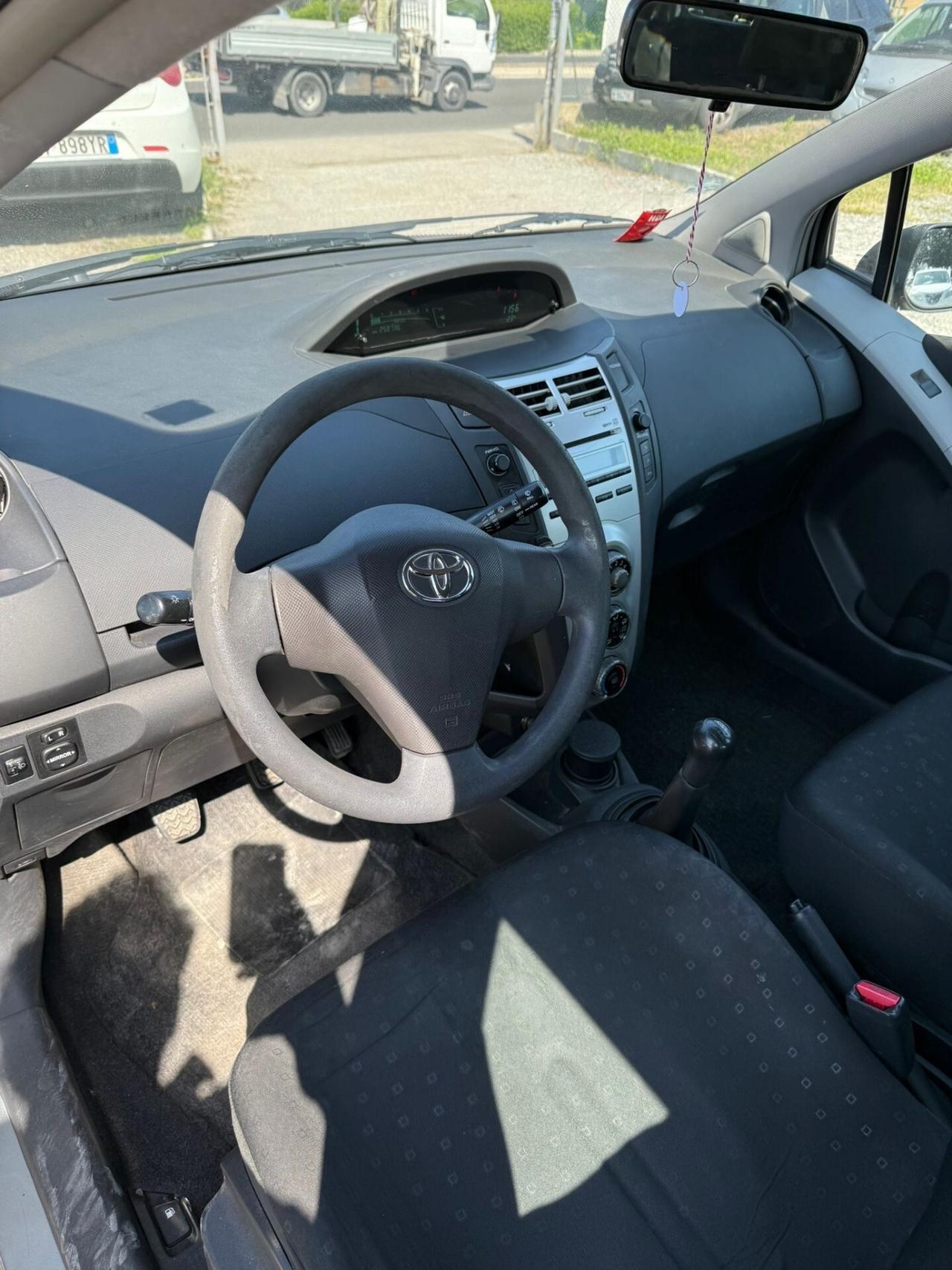 Toyota Yaris 1.4 D-4D 5 porte Sol