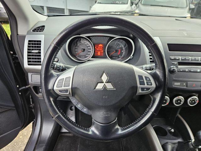 MITSUBISHI Outlander 2.0 DI-D Instyle 7 p.ti DPF
