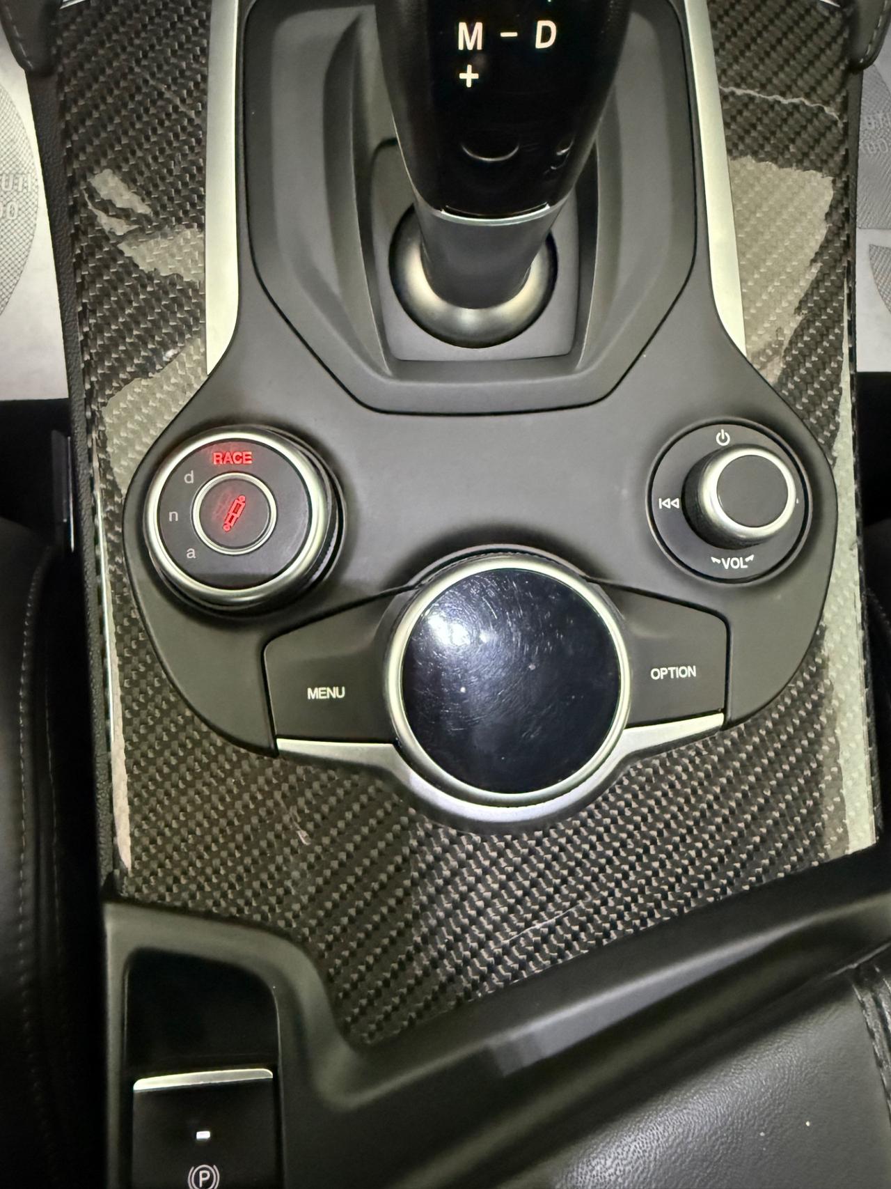 Alfa Romeo Stelvio 2.9 Bi-Turbo V6 510 CV AT8 Quadrifoglio