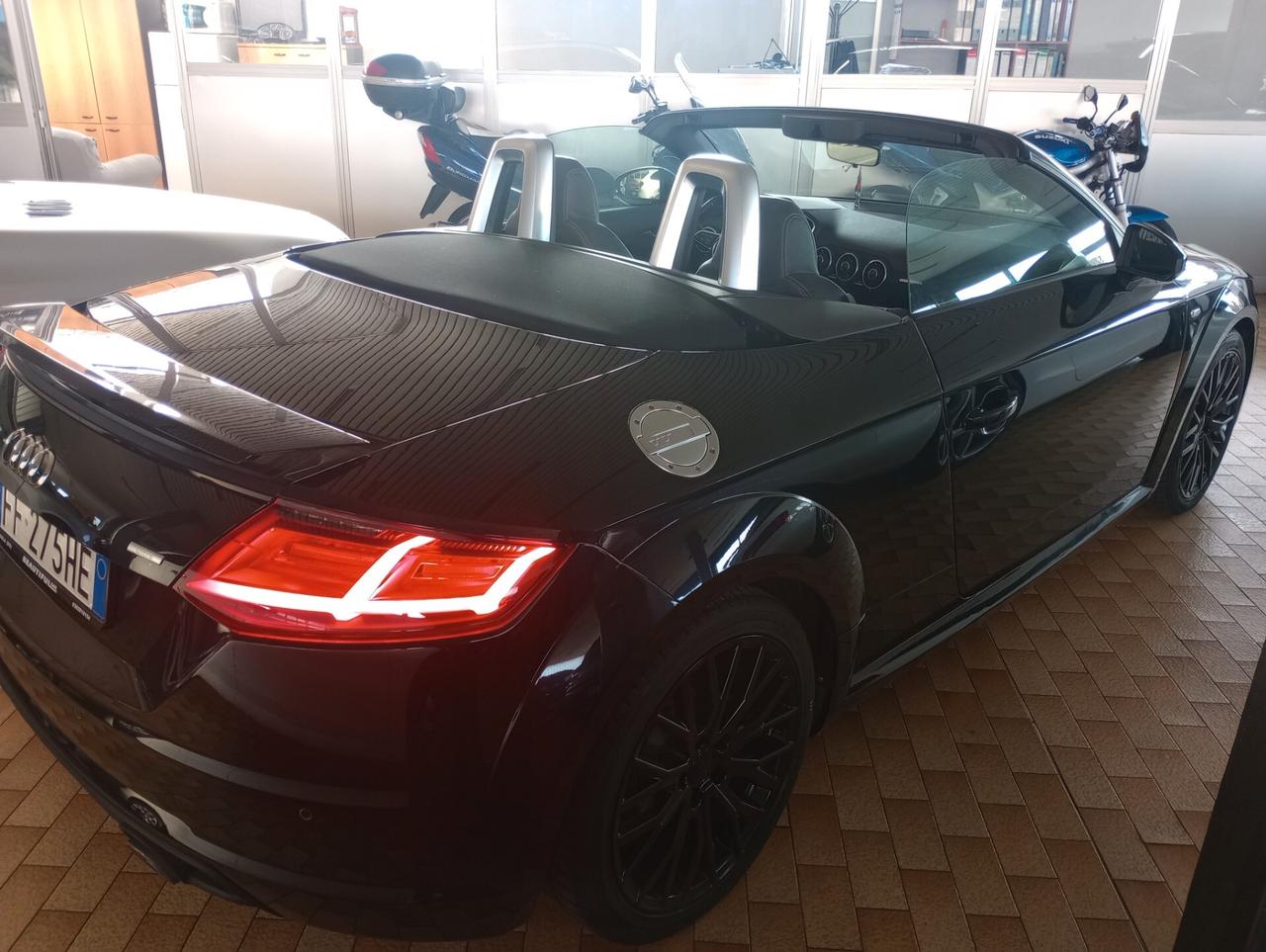 Audi TT Roadster 2.0 TDI ultra S line