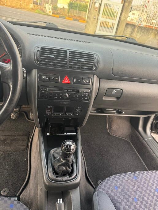 Audi A3 1.9 TDI/110 CV cat 5p. Ambiente