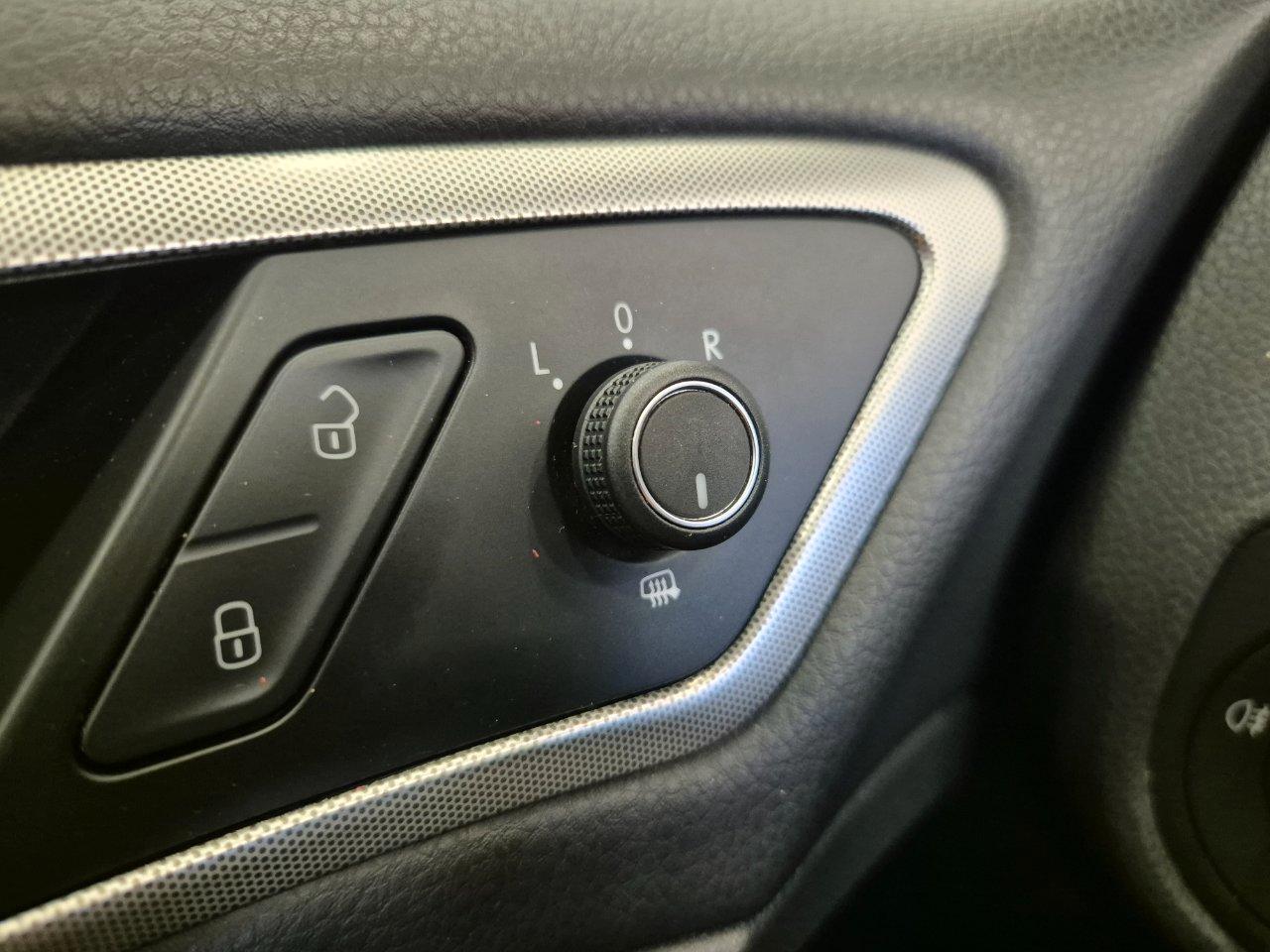 Volkswagen Golf Variant 1.6 tdi Business 115cv - NEOPATENTATI - Carplay