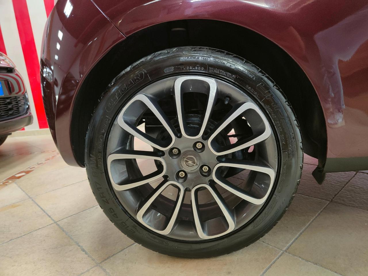 Opel Adam 1.4 87 CV GPL Tech Jam