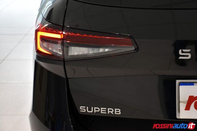 SKODA Superb 2.0 TDI 150 CV DSG STYLE + R18 + ALCANTARA LOUNGE