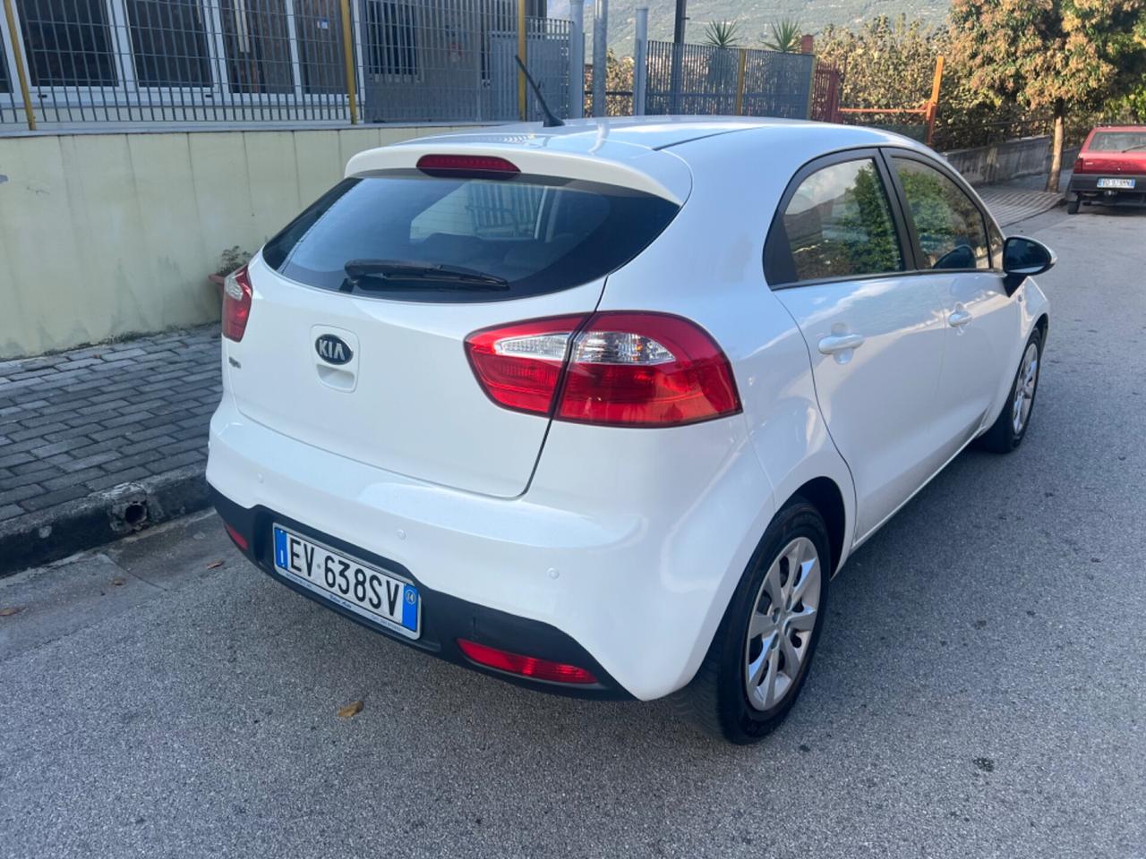 Kia Rio 1.2 CVVT 5p. Active 2014