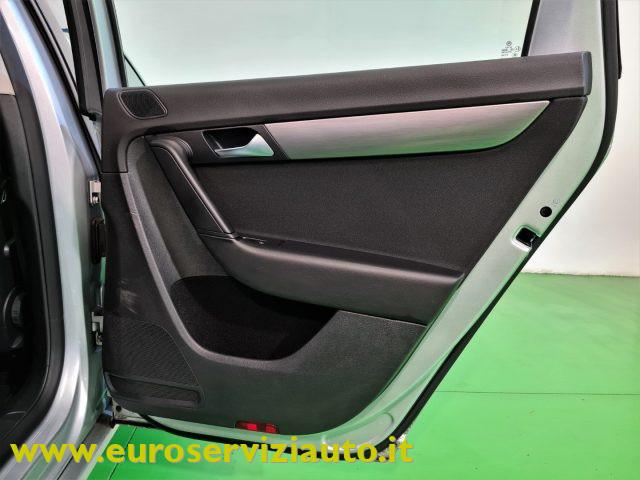 VOLKSWAGEN Passat VARIANT. 1.6 TDI DSG Comfortline