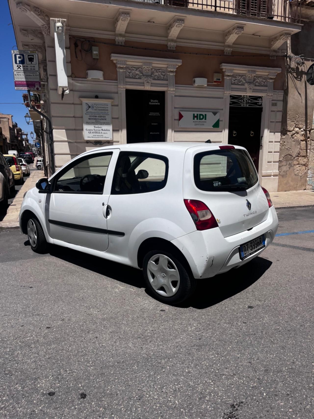 Renault twingo 1.2 benzina 2009 neopatentati