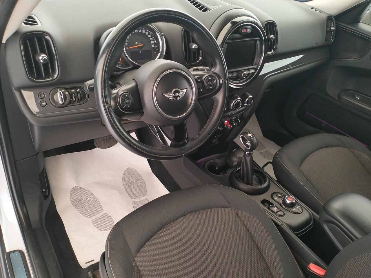 Mini Cooper Countryman 1.5 Boost - NEOPATENTATI