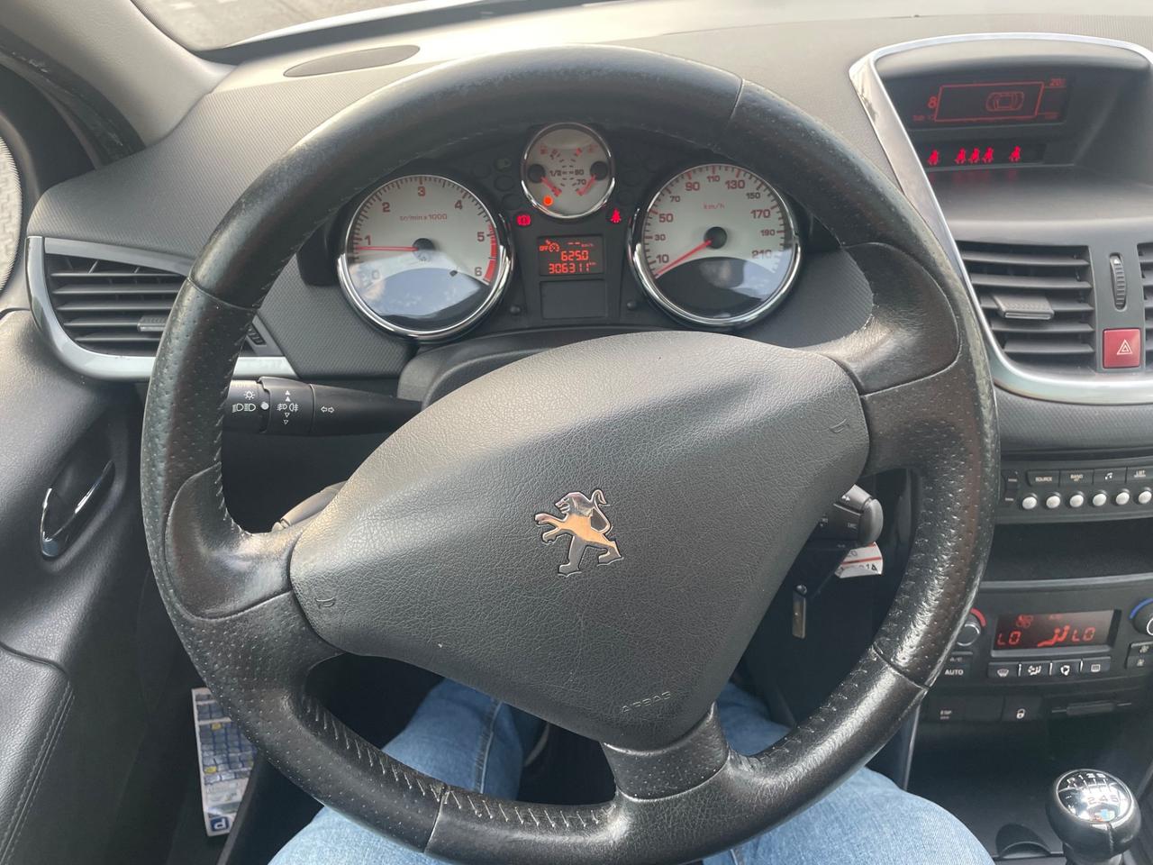 Peugeot 207 1.6 HDi SW Outdoor 2011 tetto perfetta