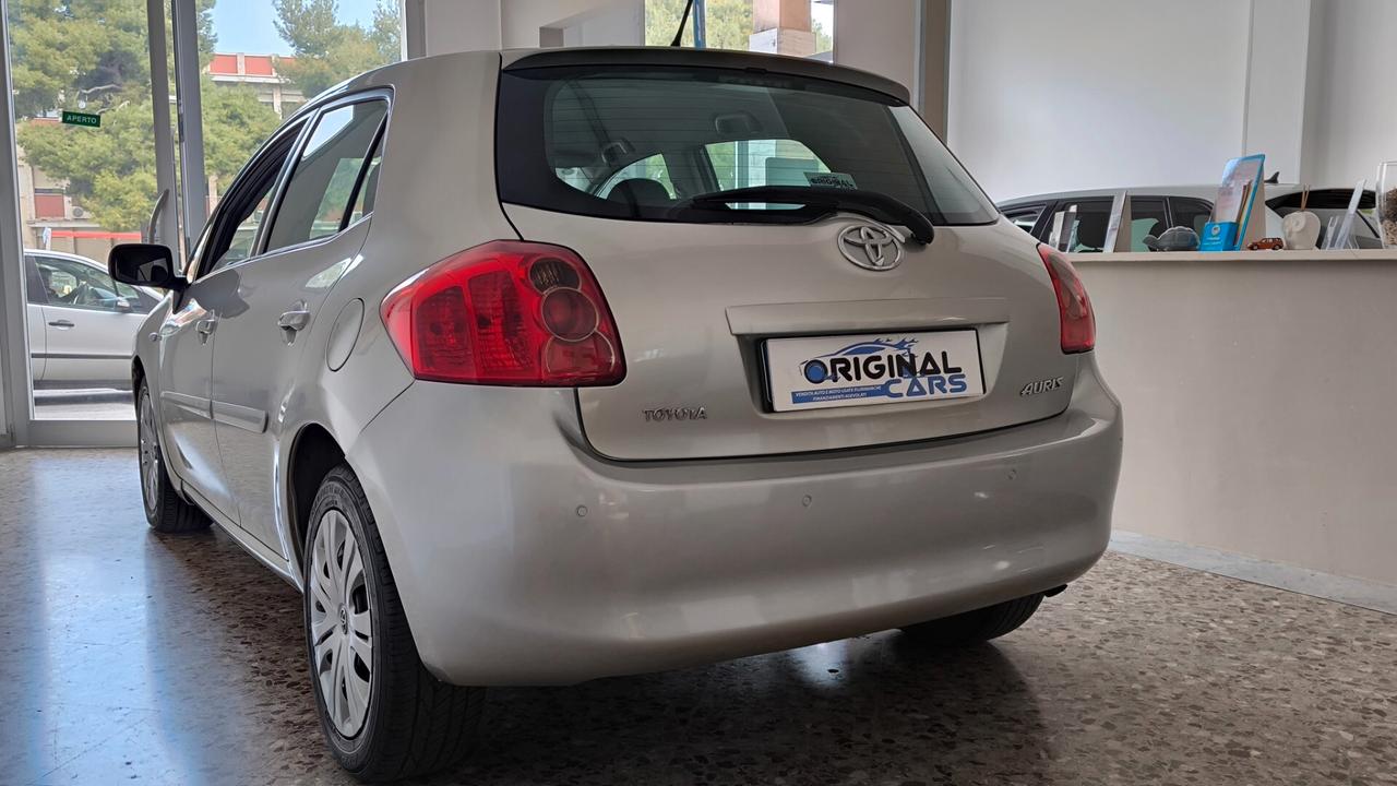 Toyota Auris 1.4 D-4D 5 porte Sol MY'08