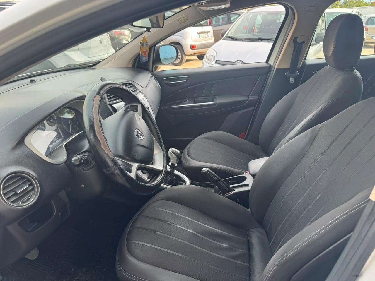 Lancia Delta 1.6 MJT DPF Silver