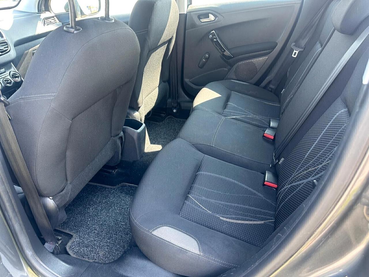 Peugeot 208 1.2 VTi 82 CV 5 porte Active