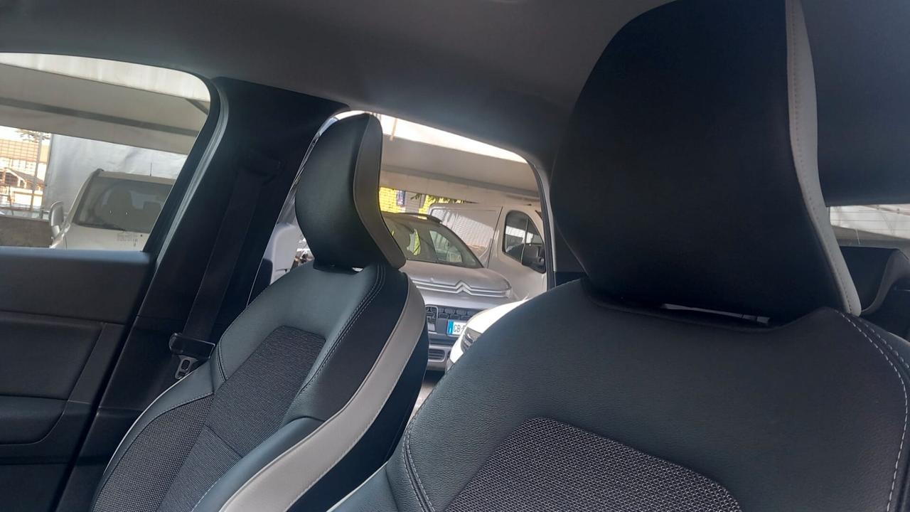 Renault Captur 1.6 Full Hybrid E-Tech Auto