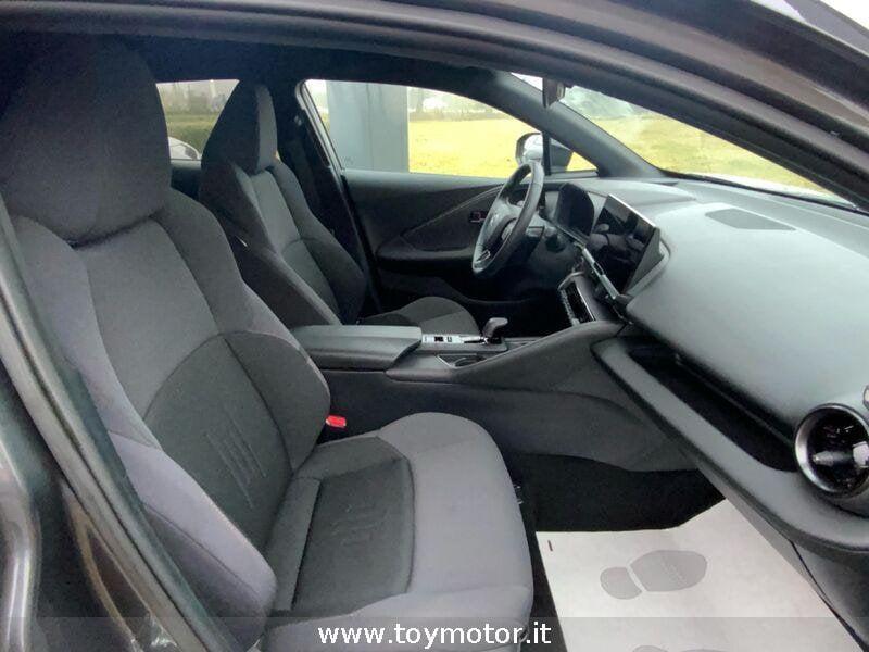 Toyota C-HR (2023-) 1.8 HV Trend