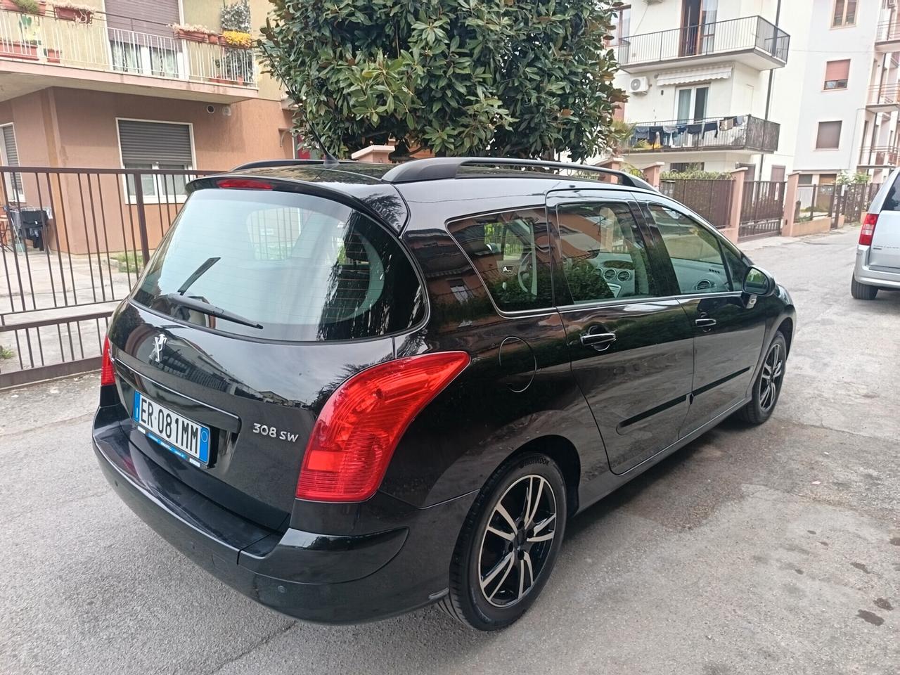 Peugeot 308 1.6 8V HDi 93CV 5p. 2013 ok neo patente
