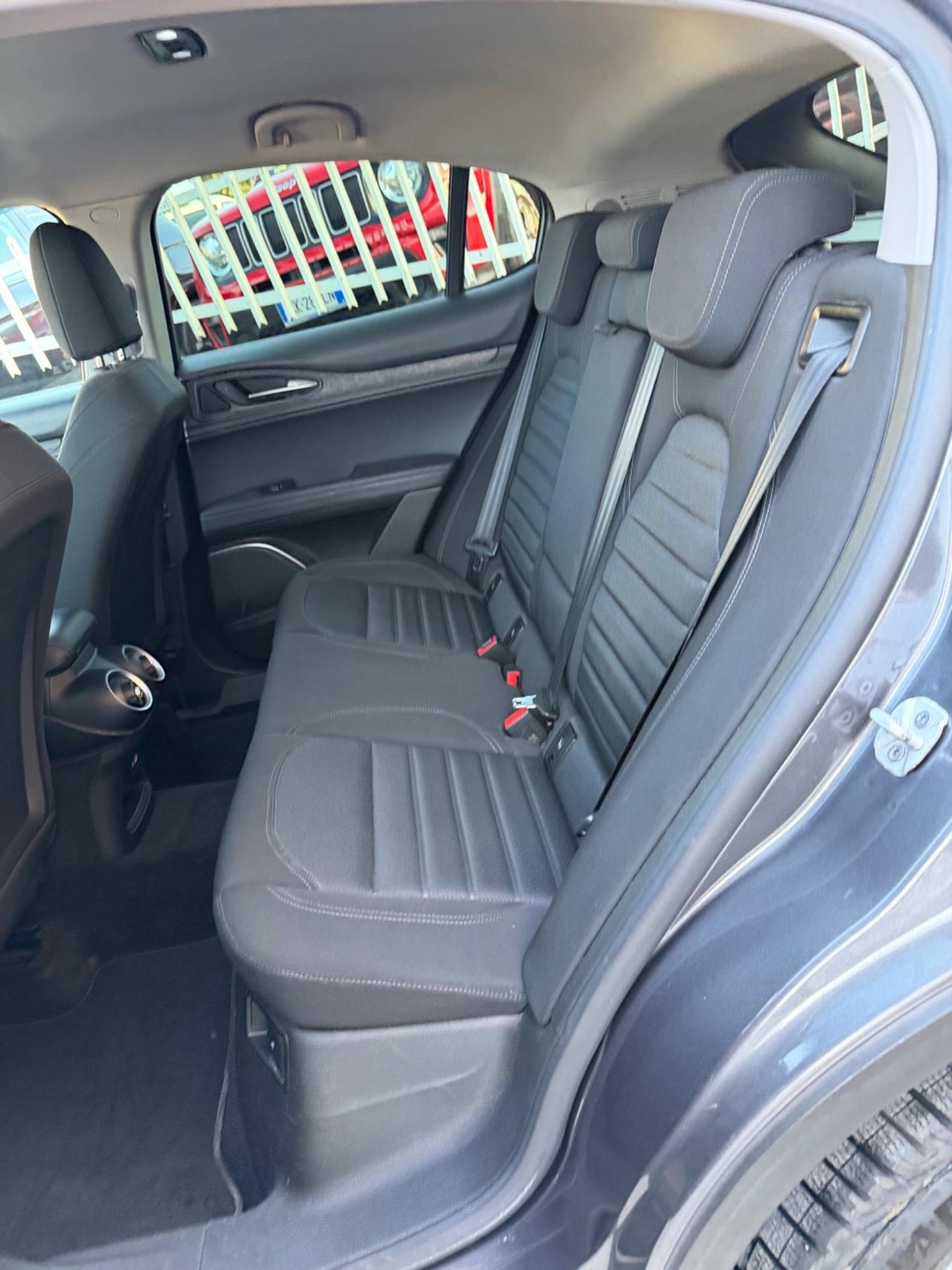 Alfa Romeo Stelvio 2.2 Turbodiesel 190 CV Q4 2022