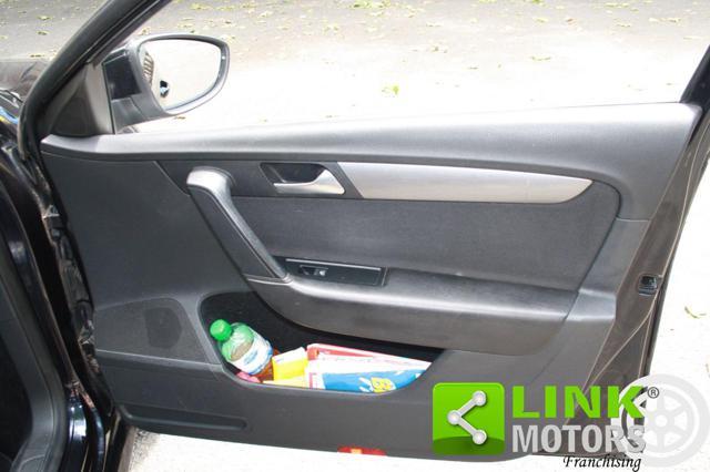VOLKSWAGEN Passat Var. 2.0 TDI Highline Blue M.Tech.