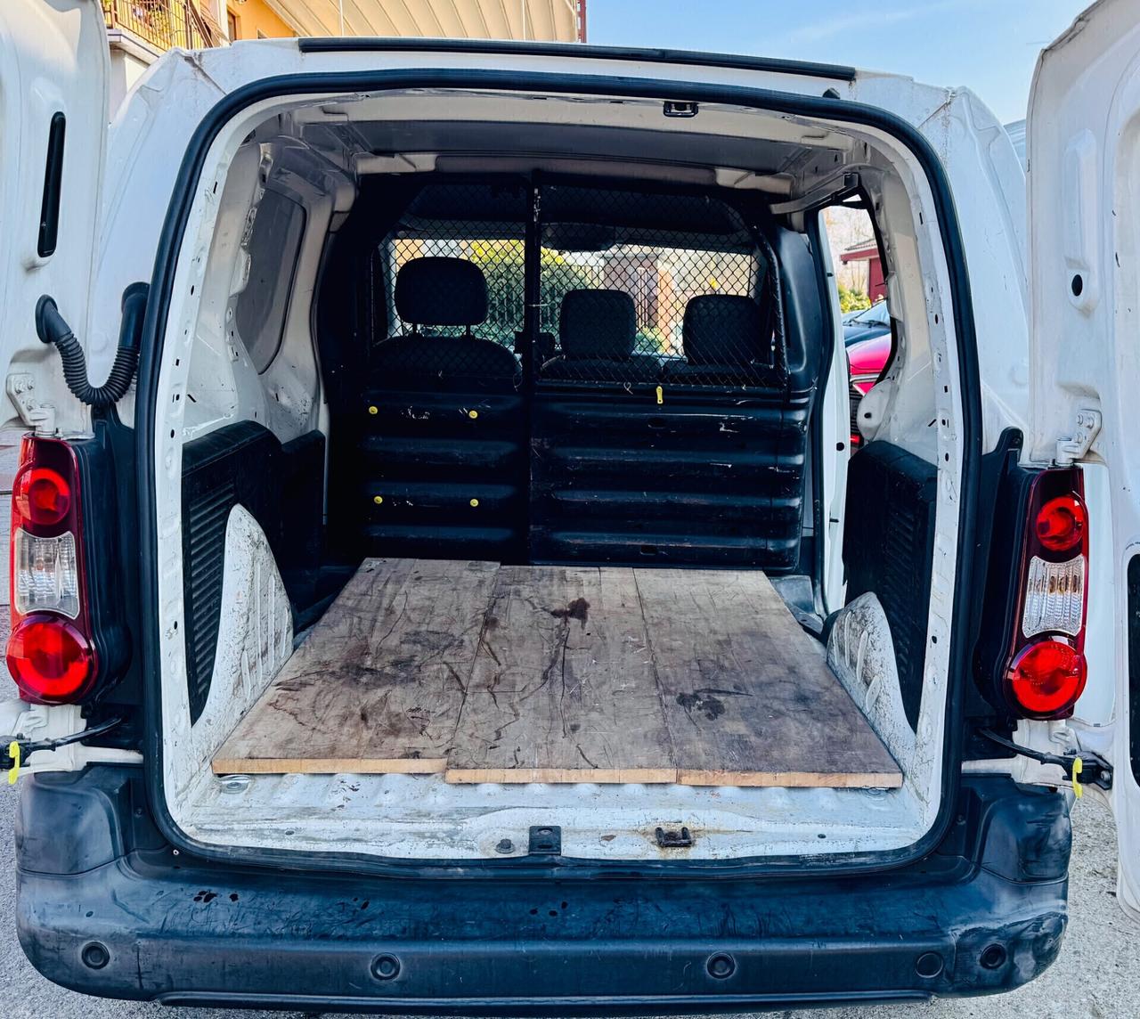 Peugeot Partner Tepee 1.6 HDi Autocarro 3 posti