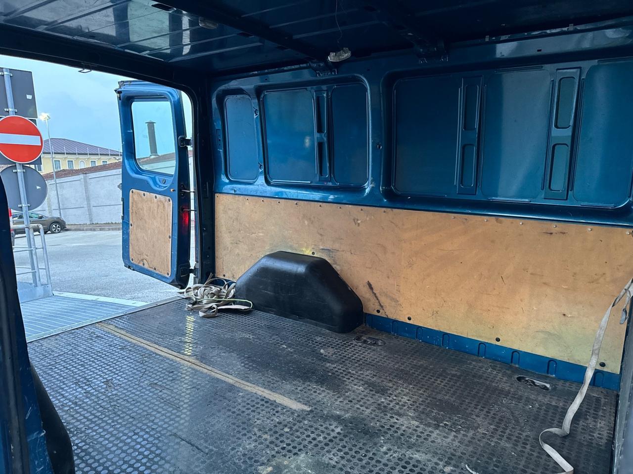 FORD TRANSIT 300S 2.2 TDCi 110CV