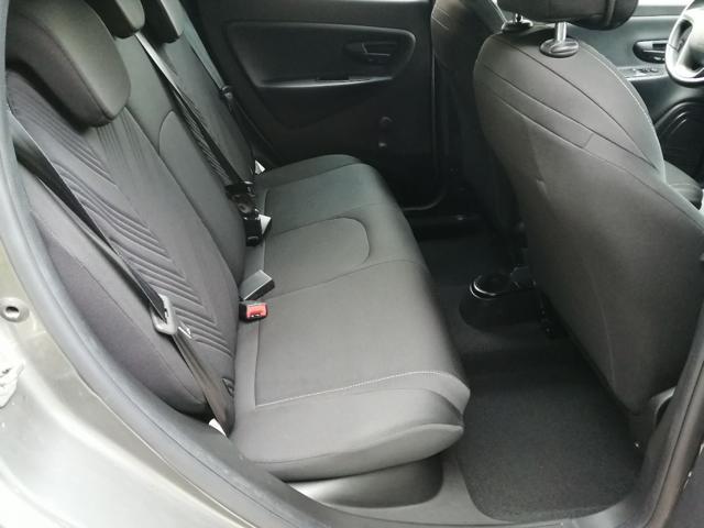 LANCIA Ypsilon 1.0 FireFly 5 porte S&S Hybrid Gold 5 Posti