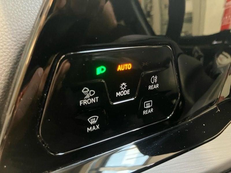 Volkswagen Golf 2.0 TDI 115cv Style