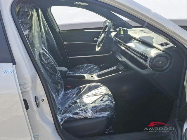 JEEP Avenger E-Hybrid Summit