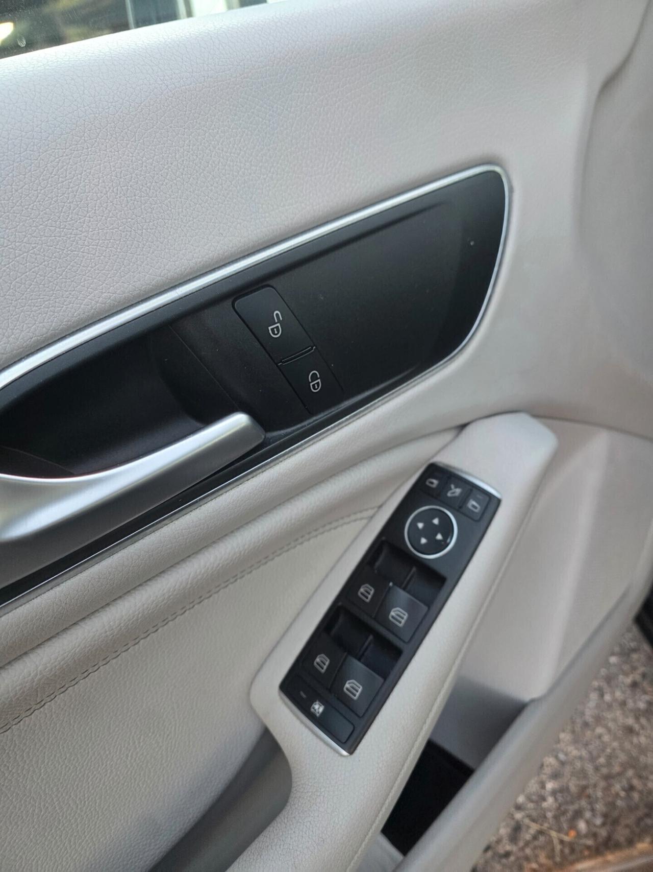 Mercedes-benz CLA 200 d Automatic Premium