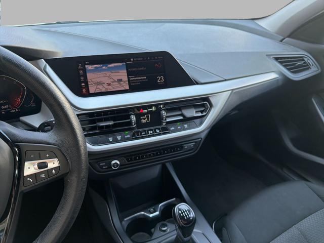 BMW 116 d 5p. Business Advantage