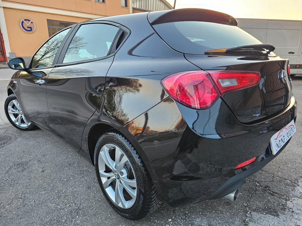 Alfa Romeo Giulietta 1.6 Multijet 105cv Distinctive*Clima*Cerchi*Euro5*