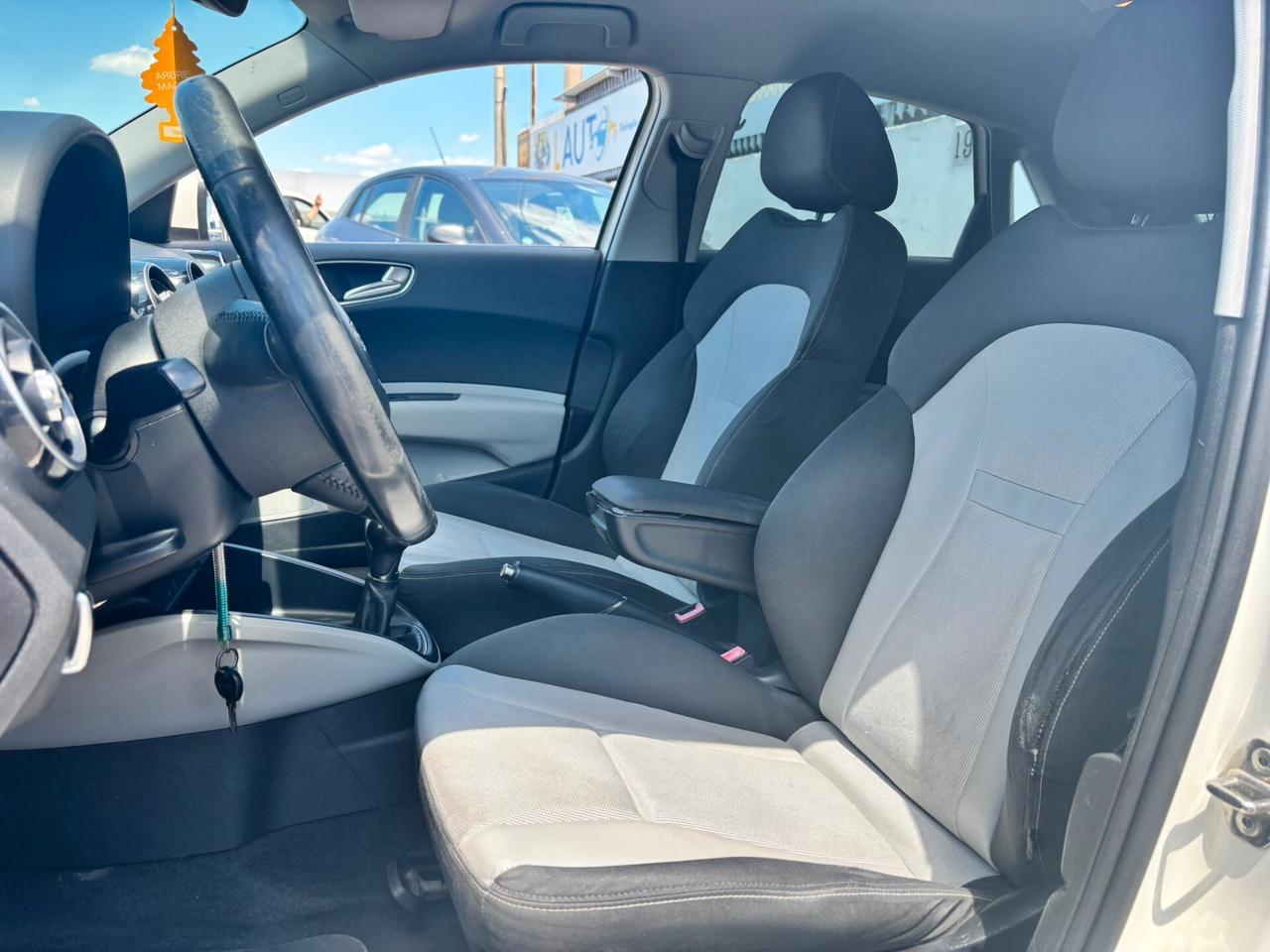 Audi A1 1.6 TDI 90CV