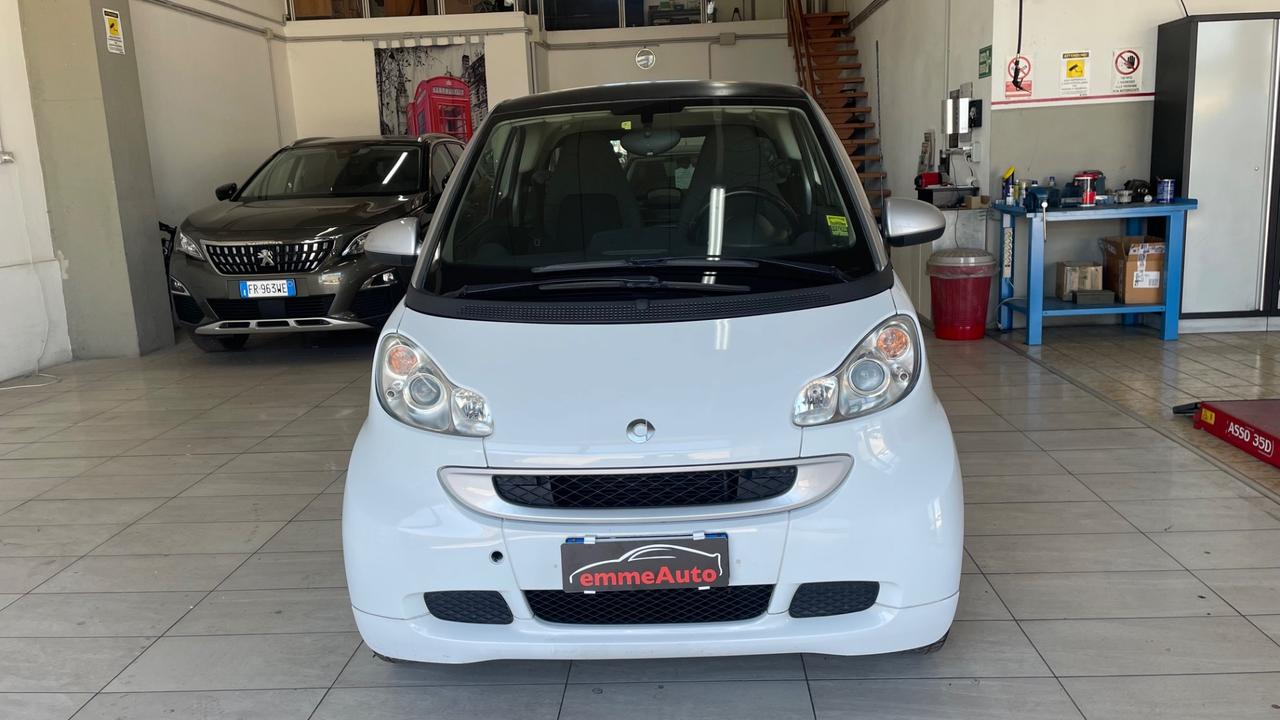 Smart ForTwo 1000 52 kW MHD coupé pure