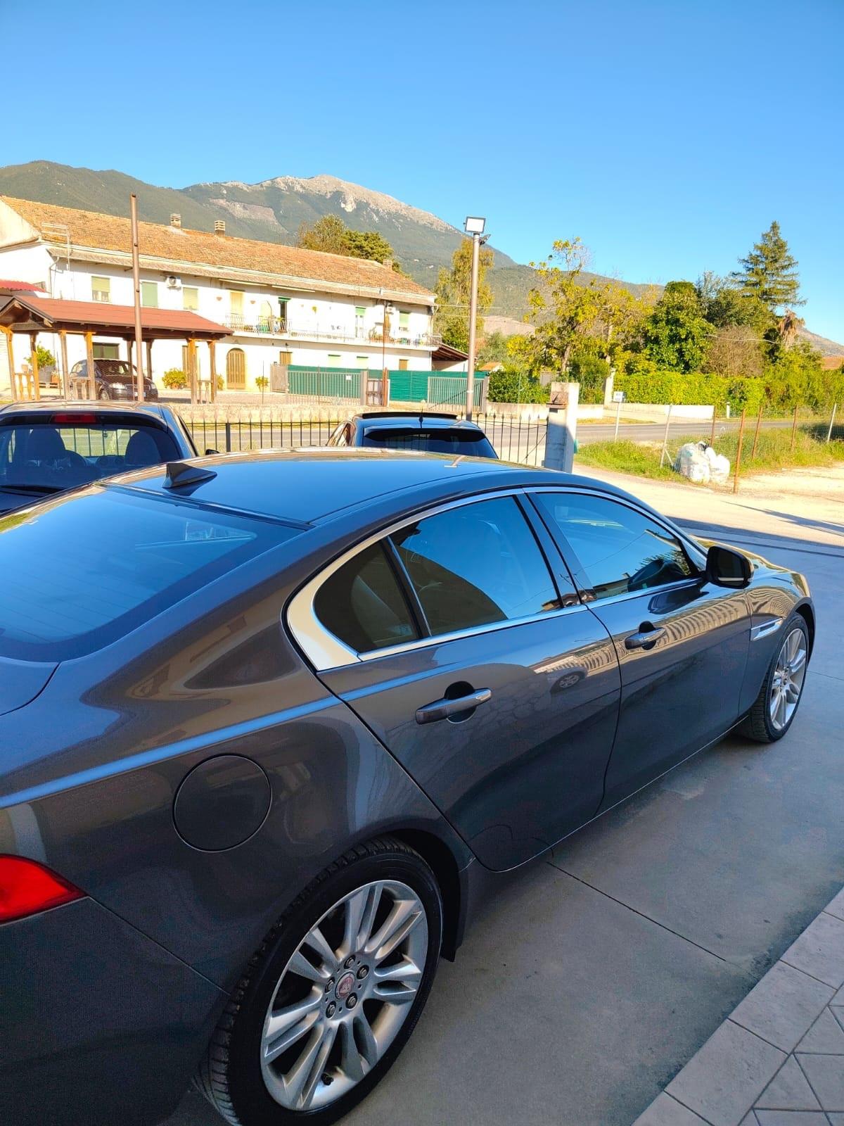 Jaguar XE 2.0 D Turbo aut. Accetto permute e finanziamenti