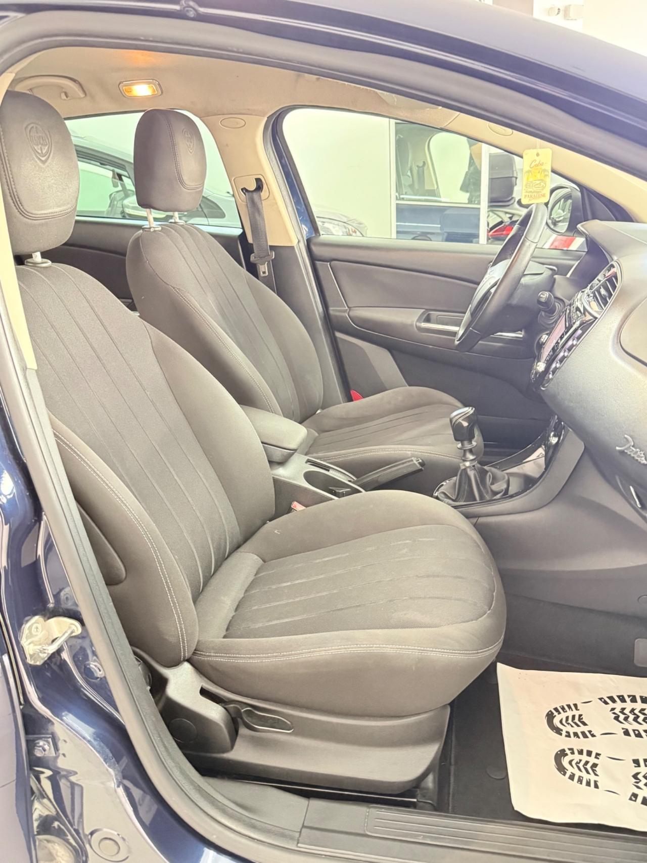 Lancia Delta 1.6 MJT DPF 105 CV Gold