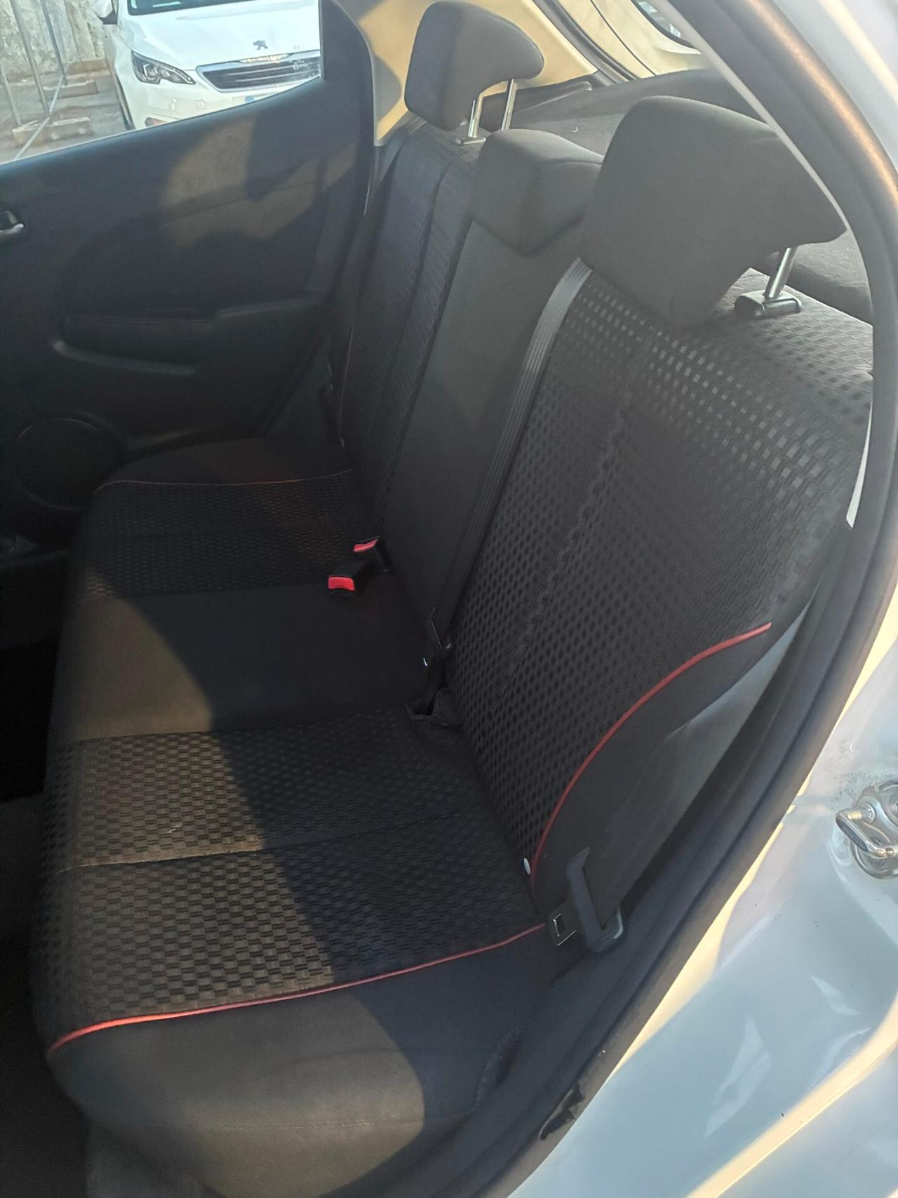 Mazda 2 Mazda2 1.3 16V 86CV 5p. Sport