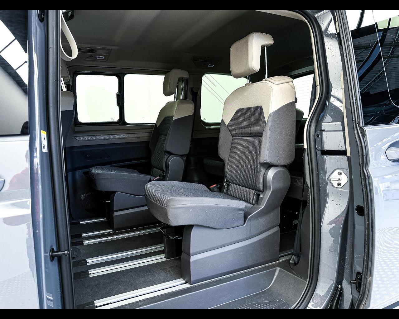 VOLKSWAGEN Multivan 7ª '21-> - Multivan 2.0 TDI 150CV DSG Space