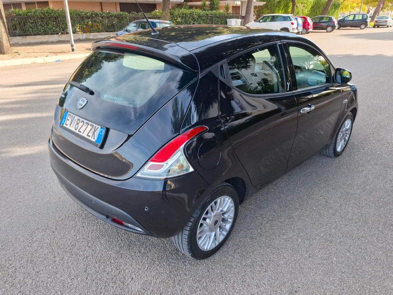 LANCIA YPSILON 1.3 MJT