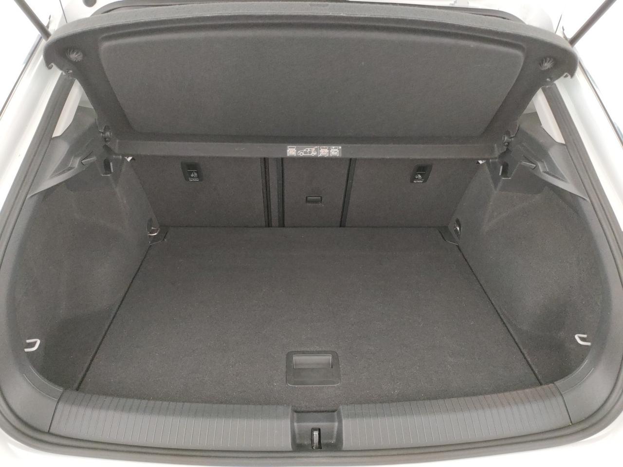 Volkswagen T-Roc 1.6 tdi style