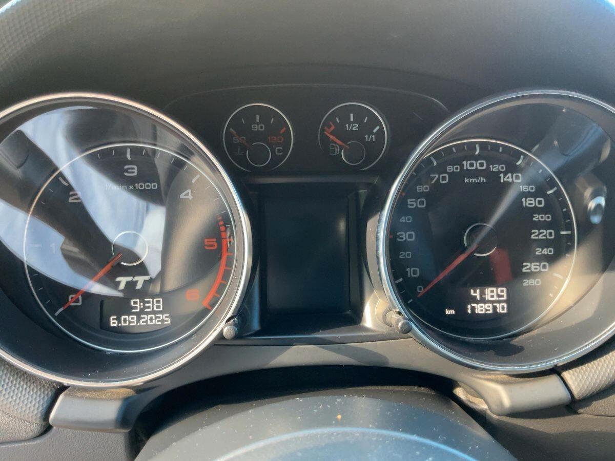 Audi TT Roadster 2.0 TDI quattro Advanced plus