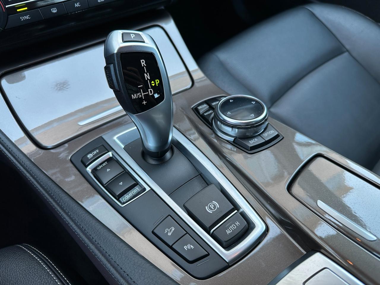 BMW 520d Touring xDrive Modern Automatica Euro6b