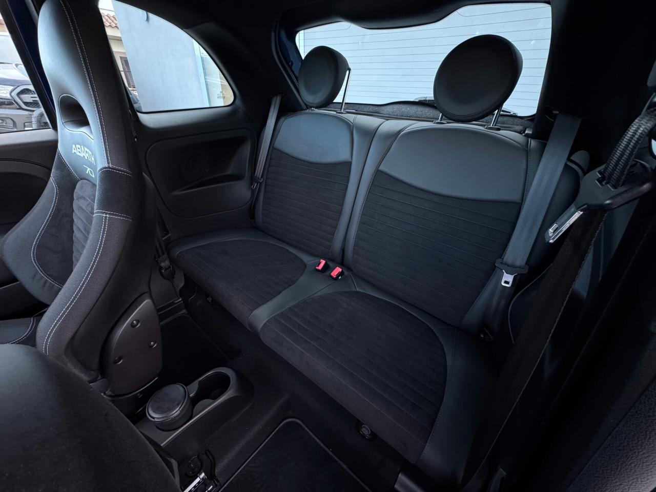 Abarth 595 1.4 Turbo T-Jet 165 CV Turismo 70° ANNIVERSARY SABELT FULL